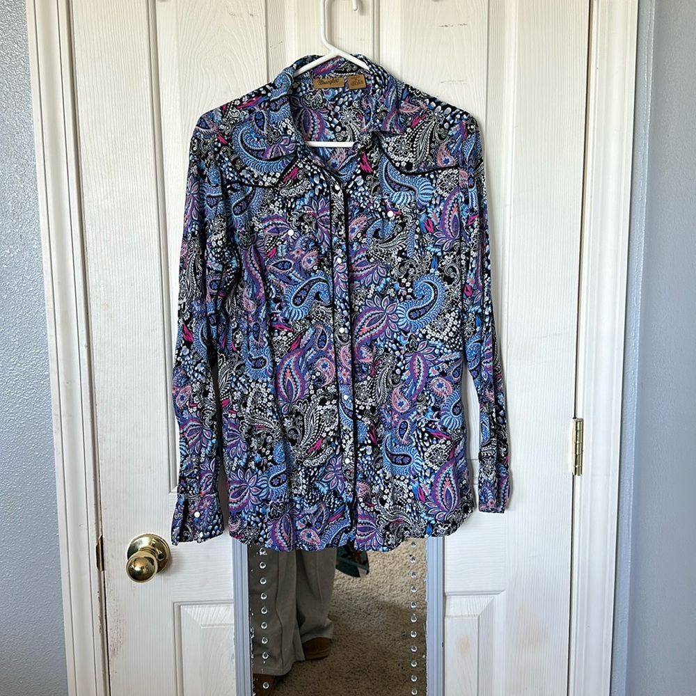 Women’s western button up